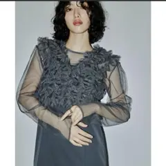 極美品 niana ニアナ フェザーフラワーチュールドレス M お呼ばれ 妊婦