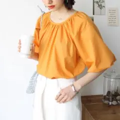 パフスリーブギャザーブラウスのサムネイル
