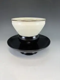 やまちゃん様専用日本人初大英博物館個展鬼才澤田痴陶人作白磁線刻夏平
