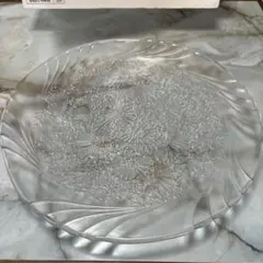 花模様のガラス皿 箱　皿　直径37cm 深さ4.5cm おしゃれ　かわいい　花柄