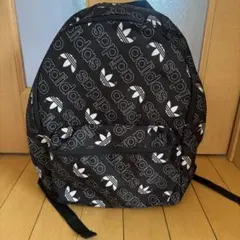 アディダスリュックサック