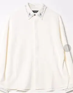 Looseアイボリー 刺繍付き長袖シャツ