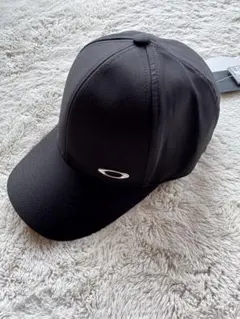 新品　オークリー　メタル　キャップ　ブラックのサムネイル
