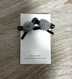 ピアス バラとリボンモチーフ