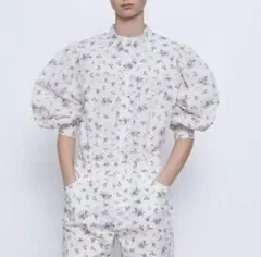 高橋愛さん着用 ZARA 花柄長袖トップス