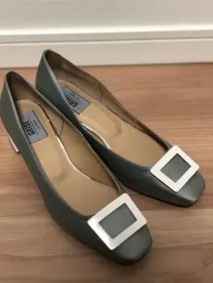 GRISE Le Talon パンプス