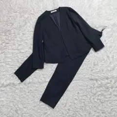 ナチュラルビューティベーシック　ノーカラー　セットアップ　スーツ　ネイビー　M