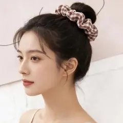 Item thumbnail for item 2187f674-88b2-41f3-b8a5-3149affbb44d