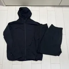 ユニクロ　UVカットフルジップパーカ　ウルトラストレッチアクティブジョガーパンツ