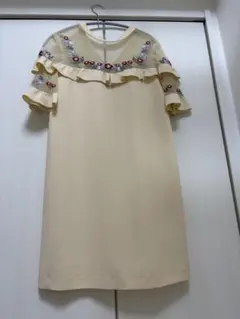 lily brown 刺繍ワンピース