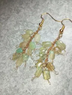 エチオピアオパールピアス