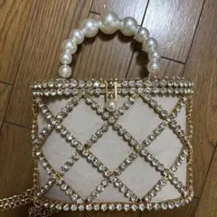 Item thumbnail for item 37299508-e9b9-40f5-a62d-a37a6e921f11