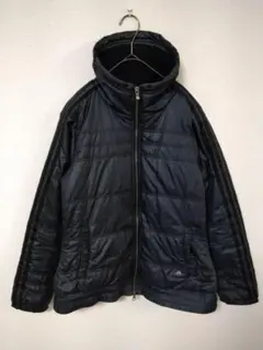 アディダス　ダウンジャケット　レディースM　黒色　ハイネック仕様　ポリエステル