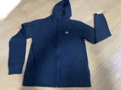 BILLABONG黒 パーカー フロントジッパー　薄手Ｍサイズ