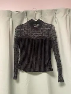 ストライプとドットの長袖トップス