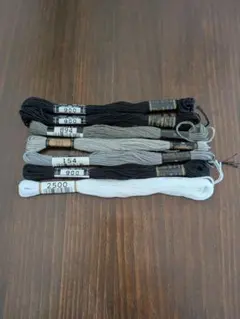 #6 オリンピア 刺繍糸 6本セット 黒 グレー 白