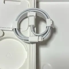 ★未使用★Apple純正　Lightning to USB-Cケーブル ホワイト