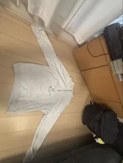 HUF ハーフジップ グレー