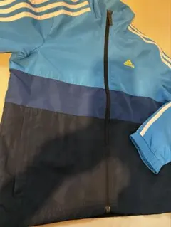 アディダス　adidas ジャージ　上　130センチ
