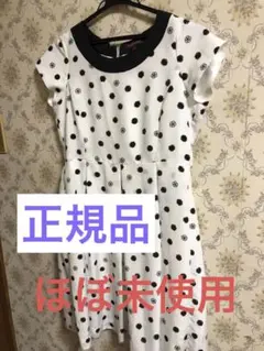CLATHAS 白黒ドット 半袖膝丈ワンピース