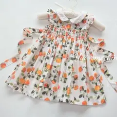 新品　スモッキングワンピース　みかん　白襟　発表会　結婚式　 メゾピアノ　似