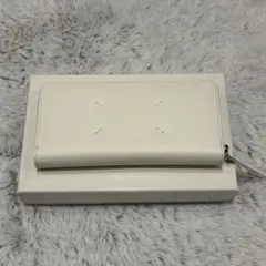 【正規品】メゾンマルジェラ 長財布 レザー 白 ラウンドジップ ステッチ