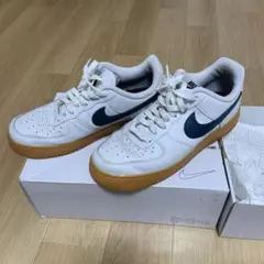 Nike Air Force 1 ホワイト/ダークグリーン