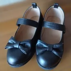 ブラックリボン付きフォーマルシューズ