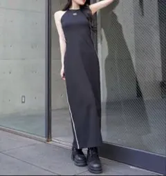 エモダ カットアウトタイワンピーススイムウェアー 新品 タグ付き 水着