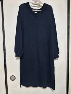 GU Vネックワンピース　新品タグ付き　M