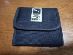 PUMA　黒色三つ折り財布のサムネイル