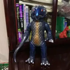 まんだらけ 『轟唸怪獣ゴーラス』1期 ハンサムタロウエム ソフビ