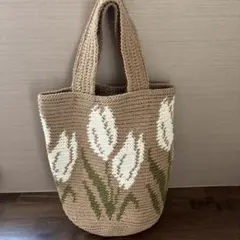 Item thumbnail for item 213e3b1c-1610-4eb8-9b44-019293a0e635