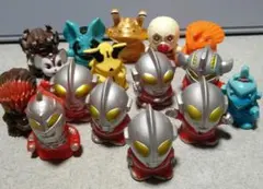 ①●ウルトラマン●１７体セット指人形