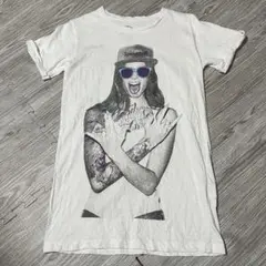 SPEND タトゥー女性 Tシャツ