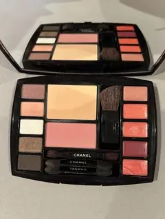 CHANEL メイクアップパレット