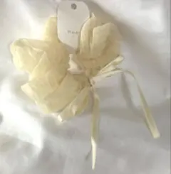 シュシュ　ヘアアクセサリー　ヘアゴム　ヘアアレンジ　新品　リボン