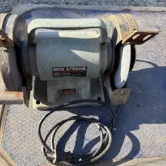 Item thumbnail for item 8cab5f70-ca74-499c-9c9b-f0d959466e85