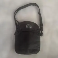 はらぺこあおむし　ショルダーバッグ 黒　保温保冷