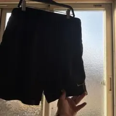 Nike ブラック ショートパンツ
