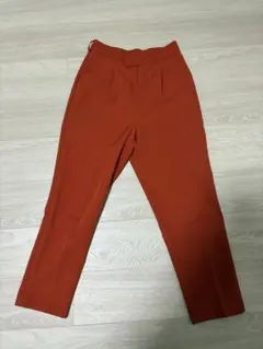 オレンジ カジュアルパンツ