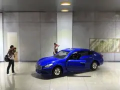 トミカ　日産　シーマ