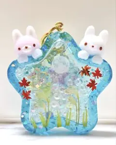 お月見うささん　星型 シャカシャカシェイカー レジンキーホルダー