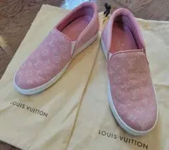 Item thumbnail for item 503ce4b7-b0d0-461b-9987-bcdaa7f1d727