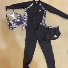 ブラトップ・ショートパンツ・ラッシュガードセット　4点セット