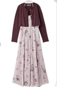 SNIDEL カーデセットフローラルプリントキャミワンピース　ピンク