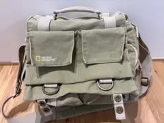 Item thumbnail for item 6f204e0a-c3a2-4691-bee5-f46ffb8d117d