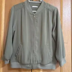 ハニーズ 薄手オリーブグリーン ジャンパー