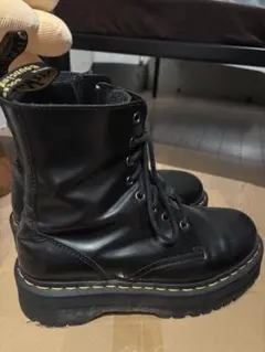 Dr.Martens ドクターマーチン 8ホールブーツ