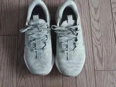 NIKE スニーカー モティバ